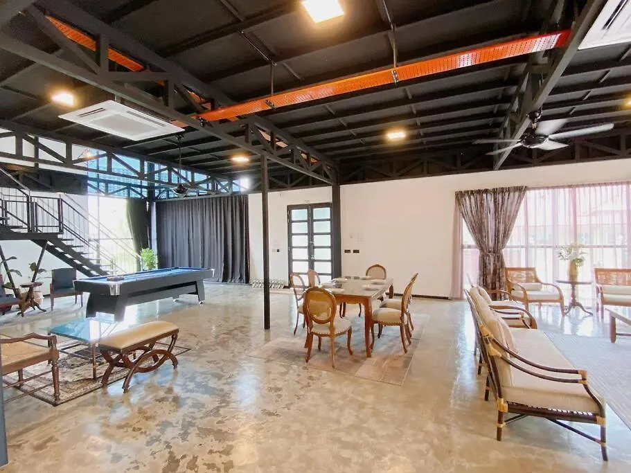 B03 Larkin Bungalow Homestay Johor Bahru Malaysia