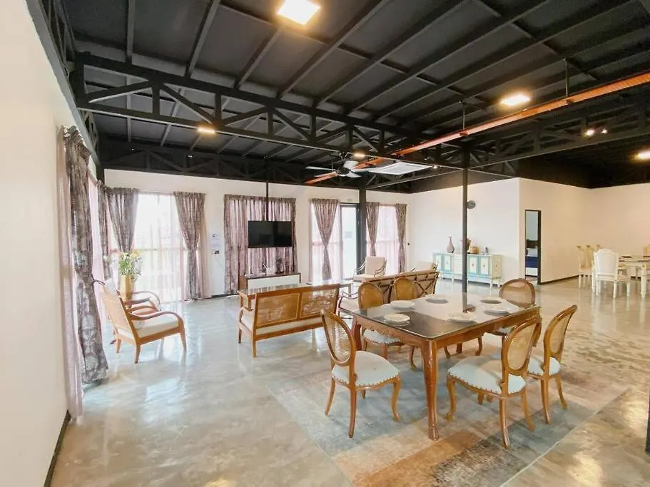 Holiday home B03 Larkin Bungalow Homestay Johor Bahru Malaysia