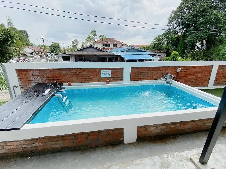 B03 Larkin Bungalow Homestay Johor Bahru