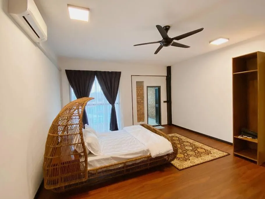 B03 Larkin Bungalow Homestay Johor Bahru Malásia
